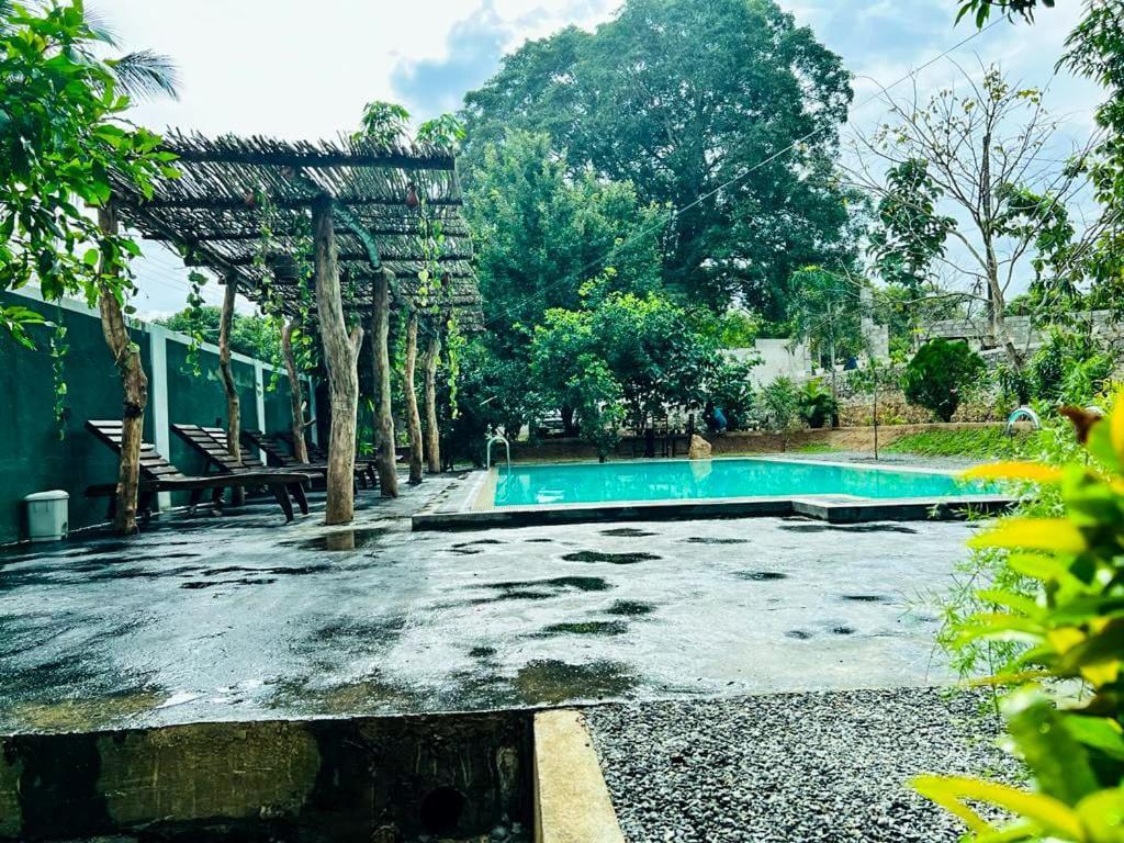 Lily Resort Udawalawe Esterno foto