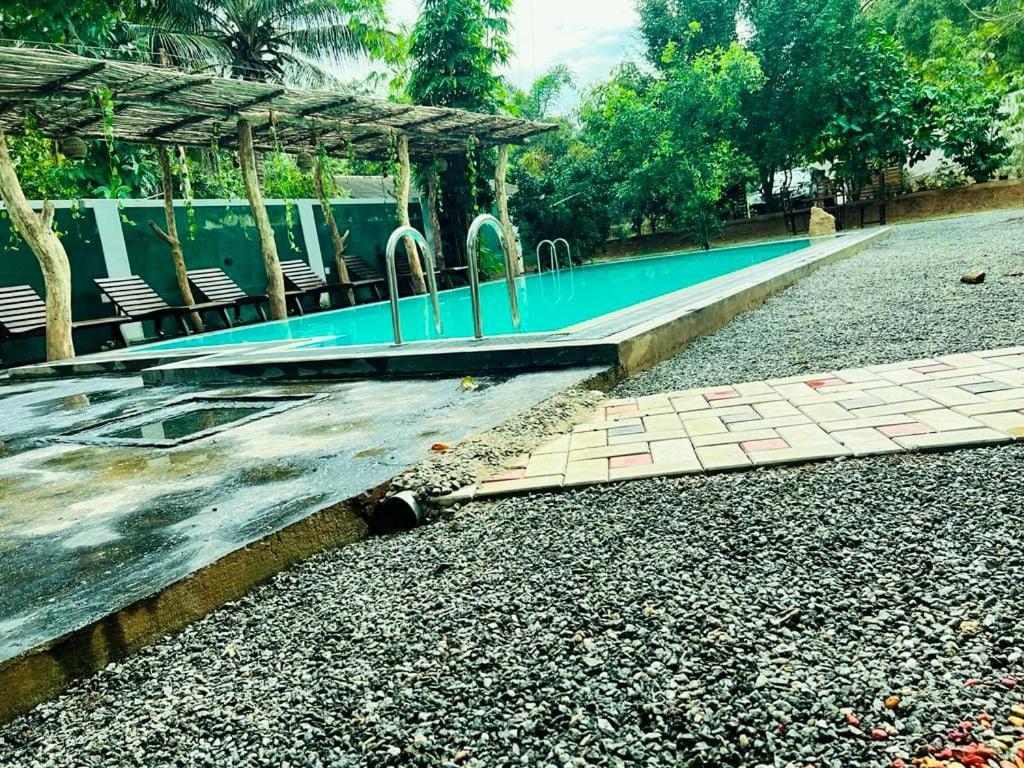 Lily Resort Udawalawe Esterno foto