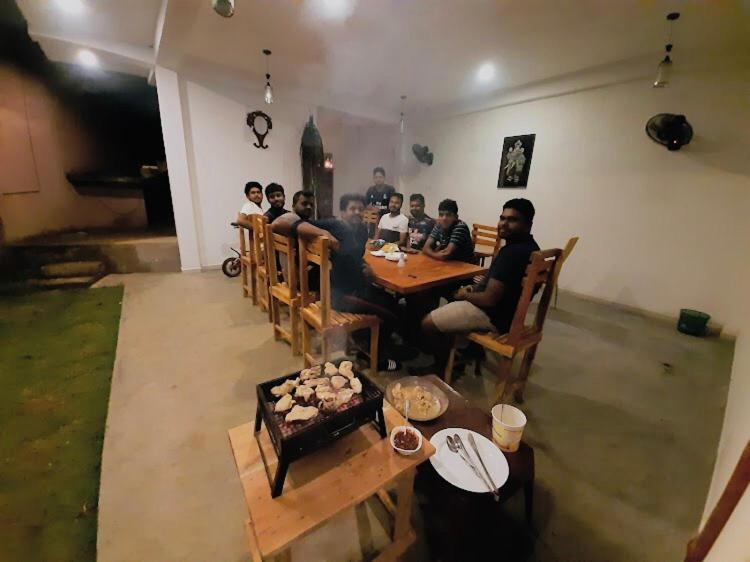 Lily Resort Udawalawe Esterno foto